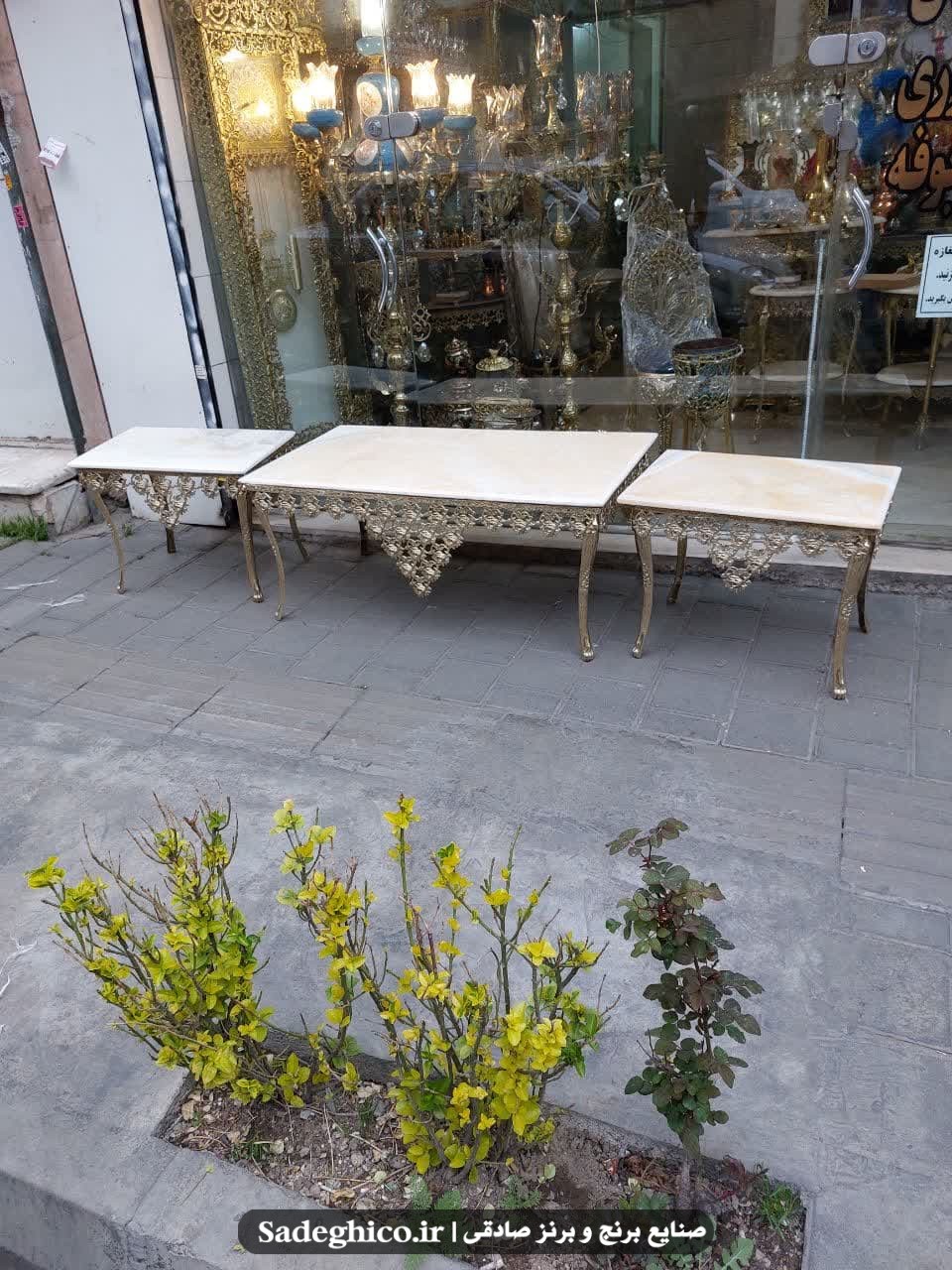 جلو مبلی عسلی مدل چهارگوش گل رز تاج دار